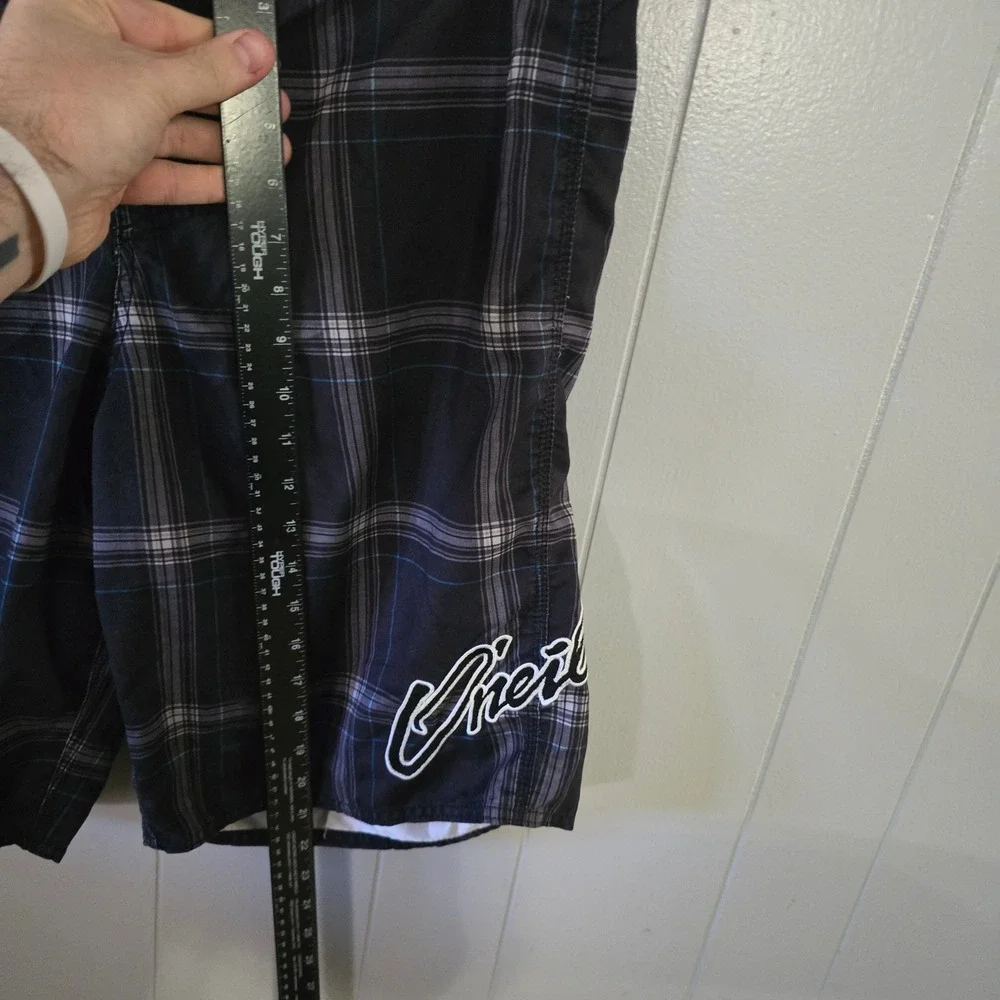 O'Neill Board Shorts Mens 38 Black Plaid Cargo Pocket Embroidered Logo Surf Swim